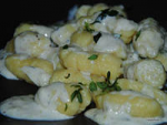 Картофельные перле с шалфеем, ветчиной и сыром "Пармезан"